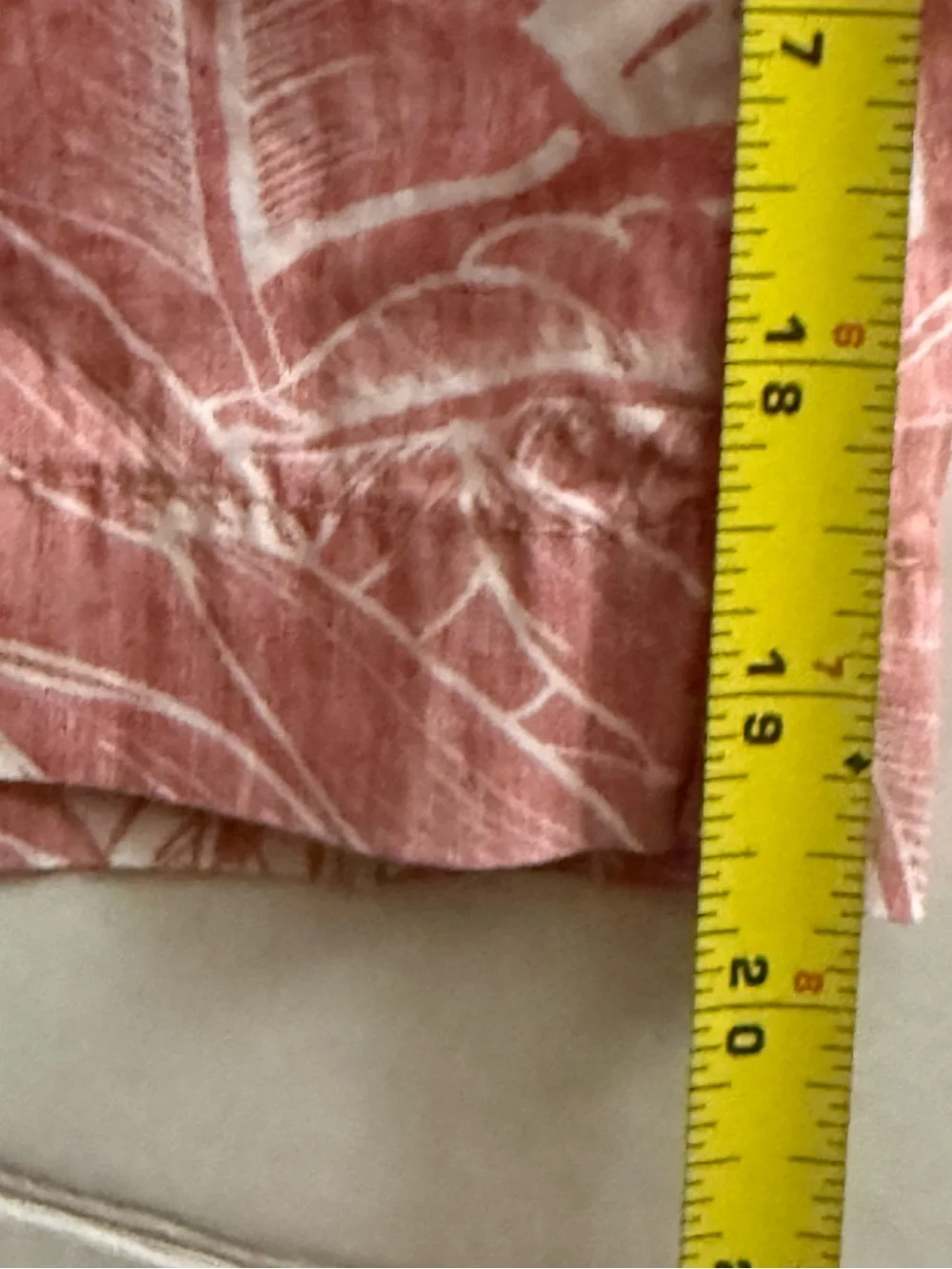 Izod Pink Leaf-Print Flat Front Men's Shorts